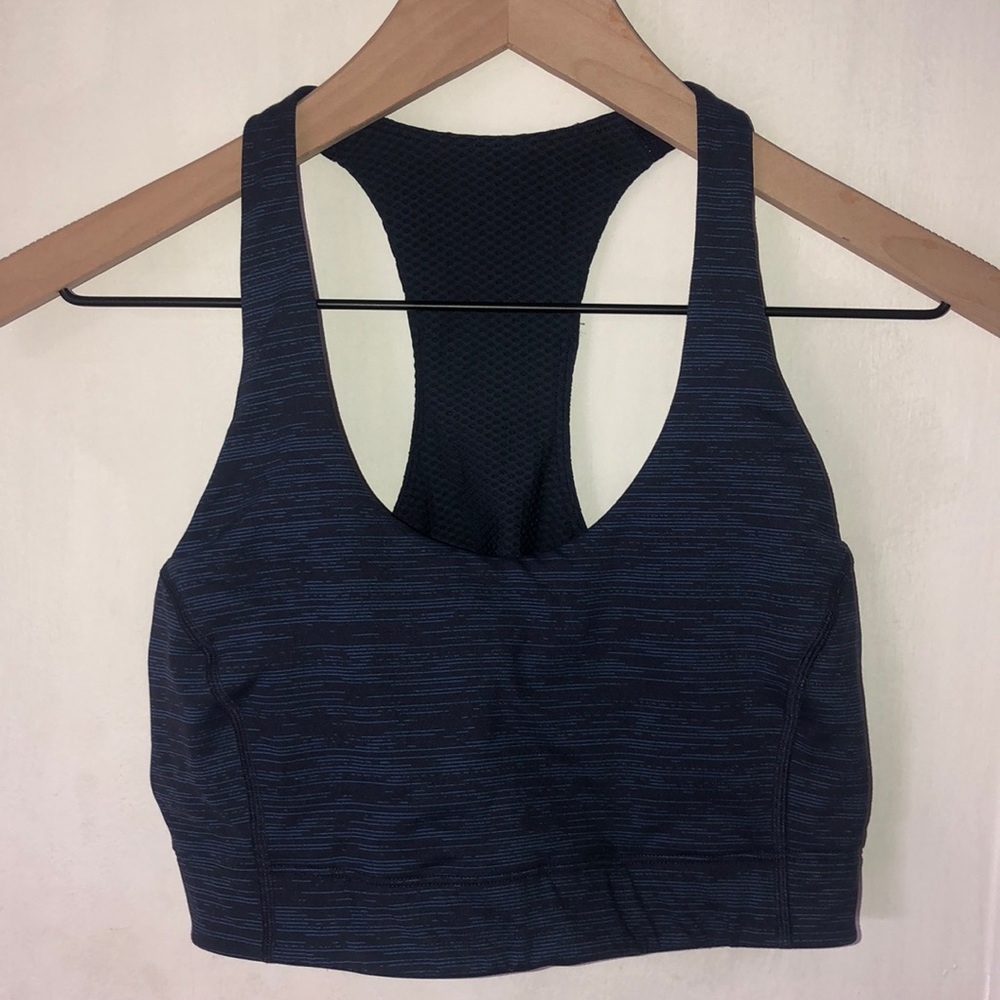 Outdoor Voices doing things bra!